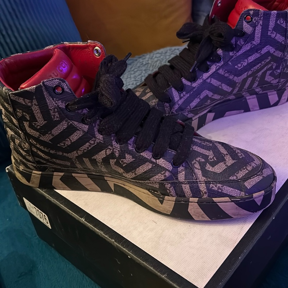 Men’s Gucci shoes